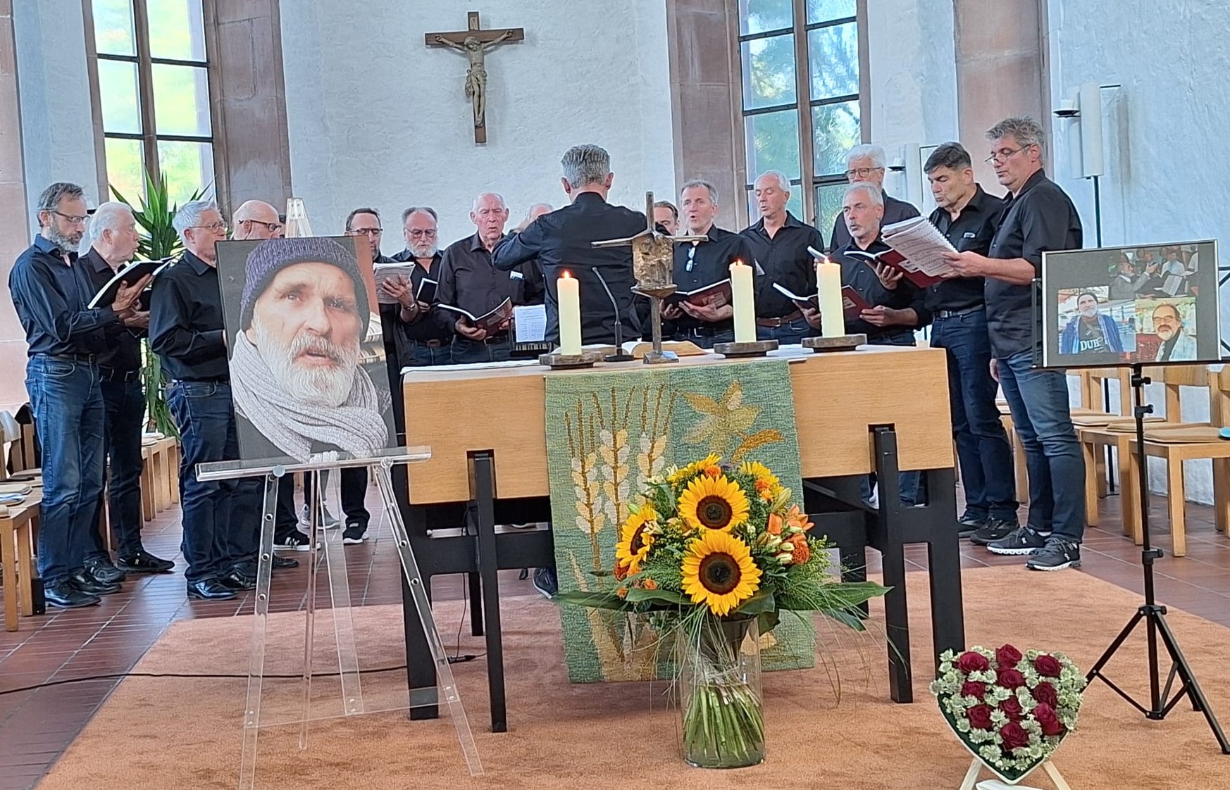 Bild 05 Männerchor Gottesdienst